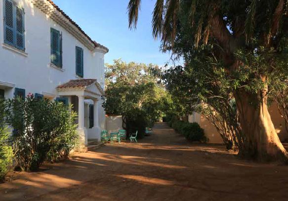 |Le Manoir|Le Manoir||Le Manoir||